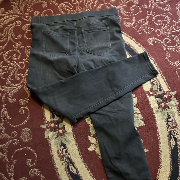 Liverpool Black Denim Pants-size16- casual or dressy - new or like new - Picture 10 of 11